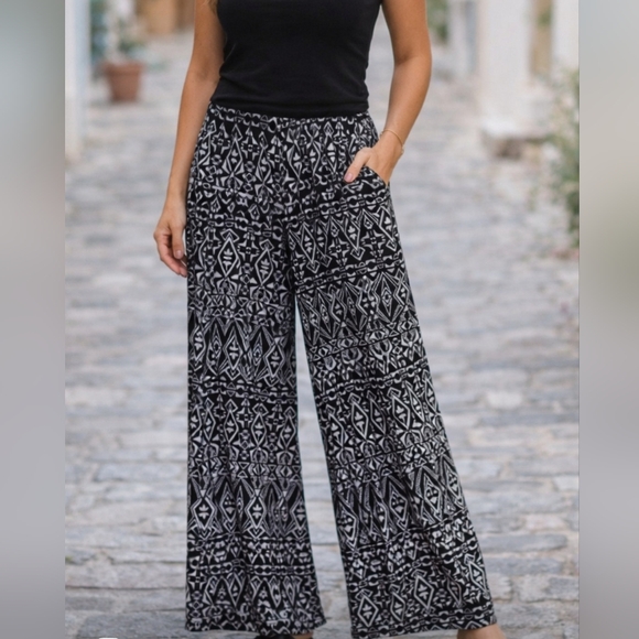 eye candy Pants - Eye Candy Black and White Patterned Wide Leg Pants